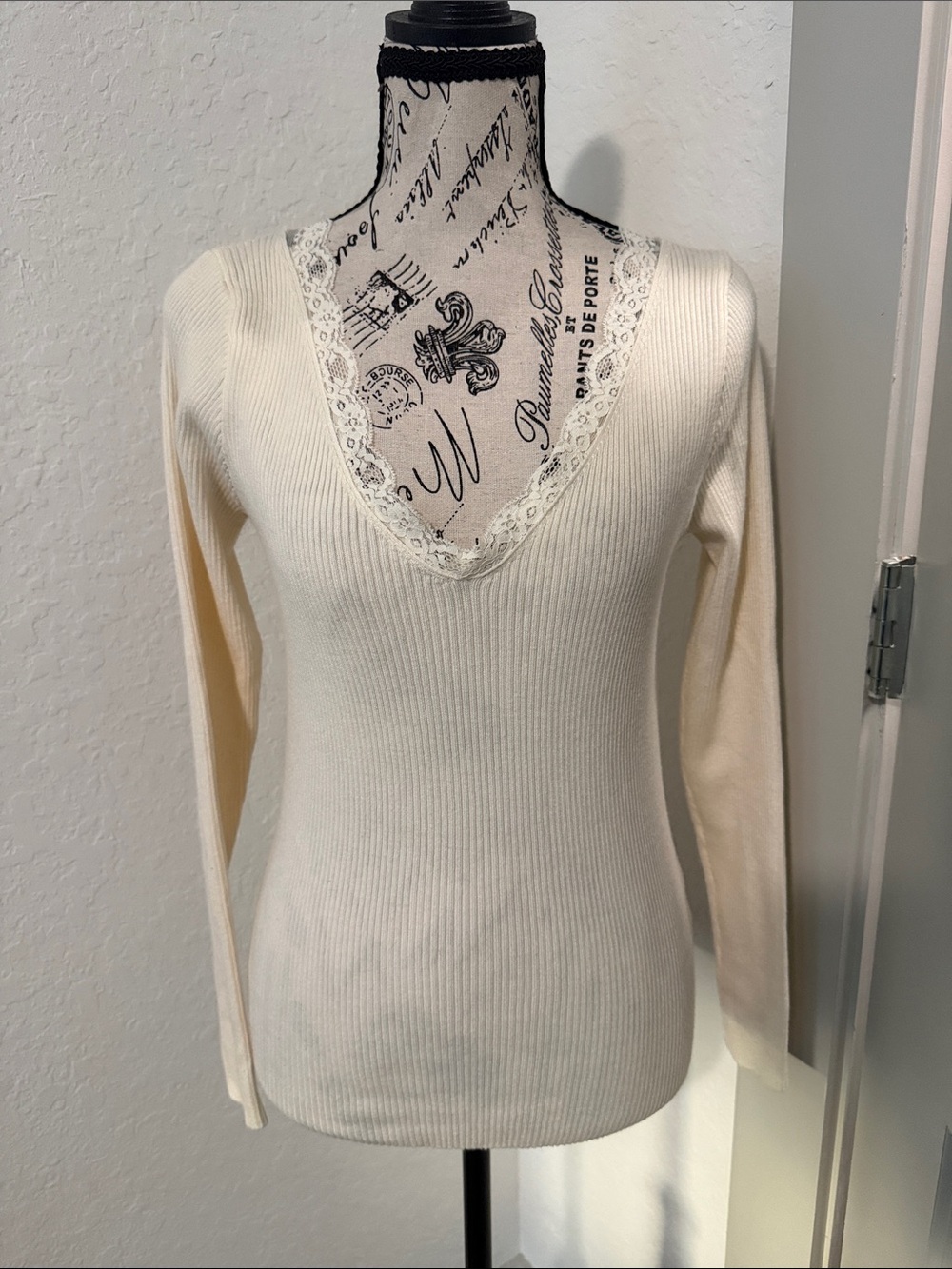 Molly Bracken Cream Ribbed V-Neck Sweater with Lace Trim